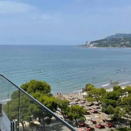 Shores Shëngjin