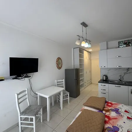 Apartment Shores *