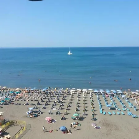 Shores Appartamento *