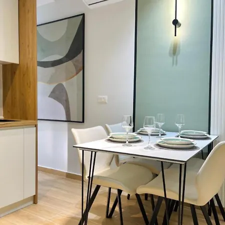 Shores Apartment *