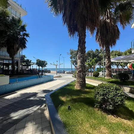 Shores Apartament Shëngjin